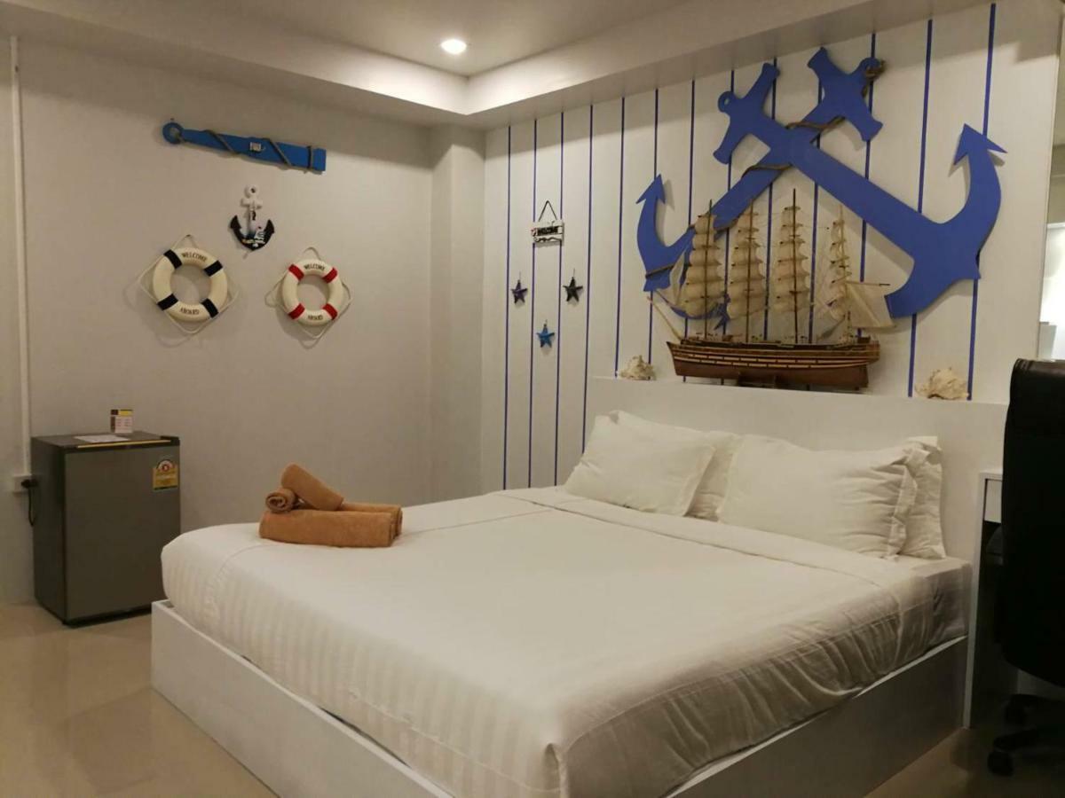 2 Feel Bed Station Aparthotel Udon Thani Bagian luar foto